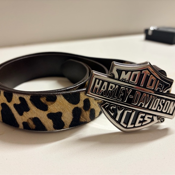 Harley-Davidson Black Belt with Silver Winged Shield Set of 2 - Picture 4 of 6